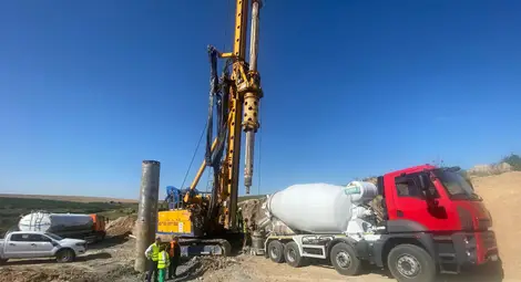 Коритарова и Драганов инспектираха първите километри от бъдещата магистрала Русе-Търново