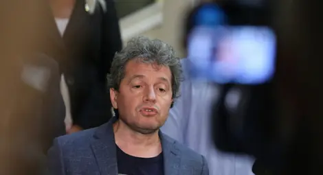 Тошко Йорданов: Всички, освен нас, са бивши Тошко Йорданов: Всички, освен нас, са бивши