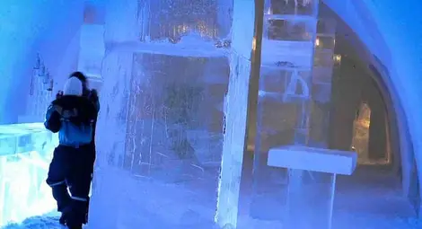 Нощувки в стая от лед и пиене от топящи се чаши - не сън, а реално приключение от живота на Свилен