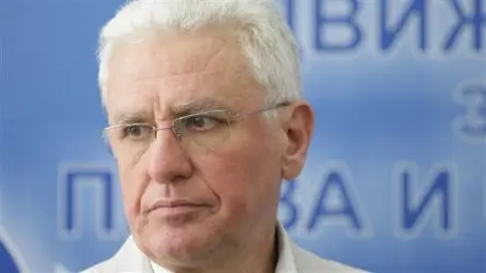 Превод на 400 000 долара през пролетта затегнал обръча около Бисеров, Швейцария бие тревога за финансовите му операции още от 2000 година 