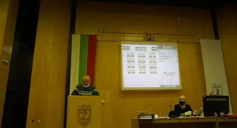 Александър Неделчев и Наталия Кръстева по време на вчерашната сесия.                                                 Снимка: Община Русе