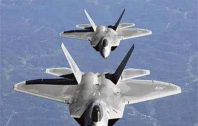 САЩ разполагат изтребители Ф-22 в Европа