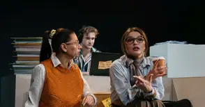 Русенският театър празнува с „Глория“ билети на половин цена с промокод за 27 март