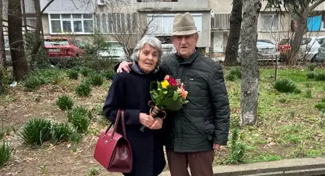 Петър и Димитрина Папазови са най-възрастната женена двойка в община Русе Петър и Димитрина Папазови са най-възрастната женена двойка в община Русе