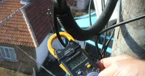 110 крадци на ток осъдени oт началото на годината