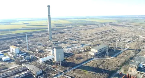 Останките от някогашният кошмар на Русе &ndash; химическият комбинат в Гюргево. Сега на площадката му се планира изграждането на инсинератор за изгаряне на медицински, животински и други отпадъци. Снимка: Скрийншот от видео на GeoEstic в Youtube