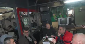 16 двойки разцакаха предколеден турнир по белот в Средна кула