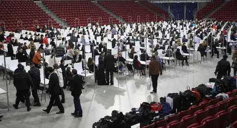 Над 620 юристи на изпит за нотариуси в "Арена Армеец"