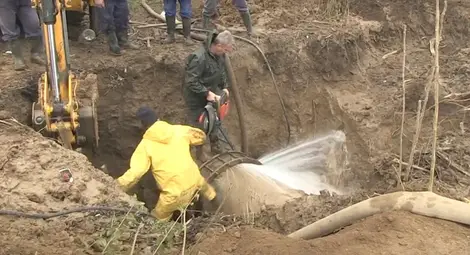 Всеки втори литър вода изтича в земята