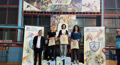 Ректорът на Русенския университет доц. д-р Десислава Атанасова награди призьорите в „Русенска универсиада – 2025“ Ректорът на Русенския университет доц. д-р Десислава Атанасова награди призьорите в „Русенска универсиада – 2025“