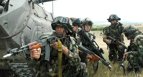 България става бойно поле от днес, МО обяви временно опасните зони, затварят пътища