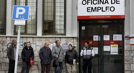 Лек спад на безработицата в Испания