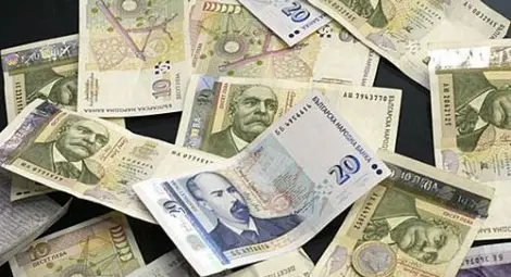Заплатите скачат с 4,8% догодина