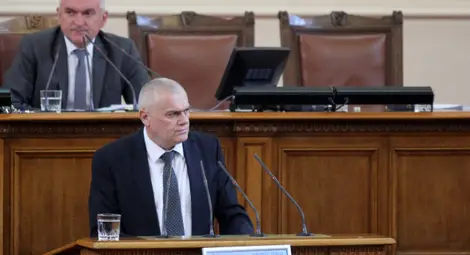 Рекорд за депутатите: Работиха 23 минути