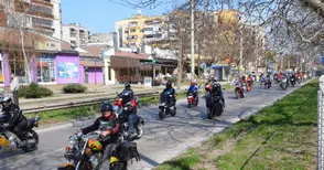 Парад на рокерите откри мотосезона