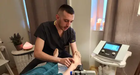 Балнеокомплекс "Медика Наречен" се сдоби с апарати за още по-ефективно лечение на болката /галерия/