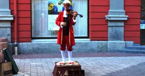 Улични артисти ще забавляват минувачите  по „Александровска“ на Уикенд туризъм