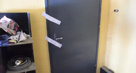 Зад тази врата е станало убийството.  Снимка: Бисер ТОДОРОВ