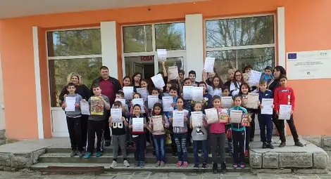 Шест отбора се състезаваха в училищно кулинарно шоу