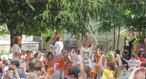 250 деца от градина &bdquo;Слънце&ldquo; си направиха щура дискотека