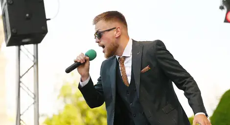 Традиционият балон и емоционален концерт на група &bdquo;Молец&ldquo; на финала на изложението &bdquo;Уикенд туризъм&rdquo; в Русе