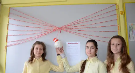 10-километровата мартеница официално влезе в &bdquo;Гинес&ldquo;