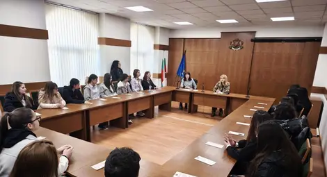 Административният съд в Русе присъединяма 4 гимназии към образователната програма на ВСС и МОН