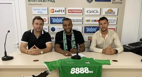 Комано се врече с усмивка в служба на &bdquo;Пирин&ldquo;