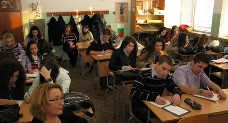 Аритметична прогресия разкриха  гимназисти в акростиха &bdquo;За буквите&ldquo; 