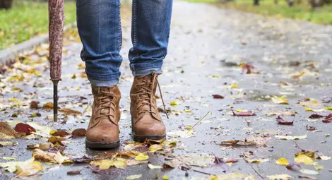 Дъжд и студ в последния ден на октомври