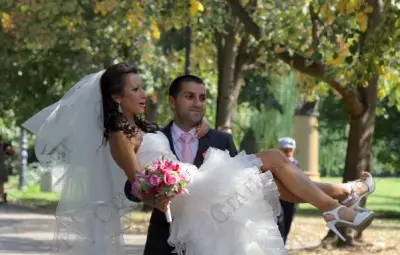 Най-много се женят на възраст между 25-29 години