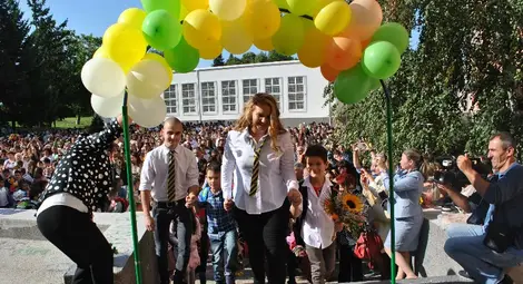 Школският звънец би за 20 280 ученици в областта