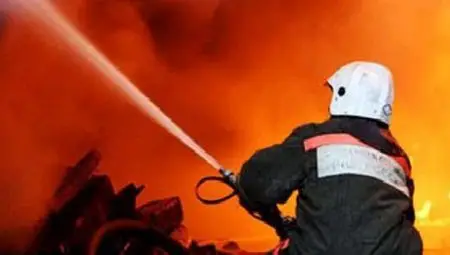 Свещ подпали ресторант във варненски мол