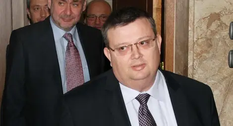 Цацаров разпореди проверка за ремонта на тунел "Ечемишка"