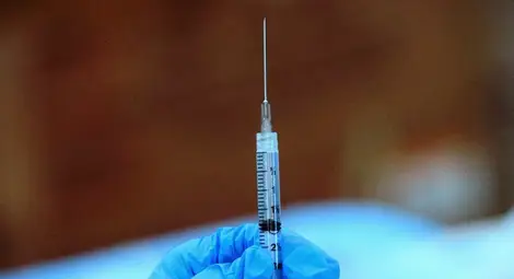 Остават отворени "зелените" коридори за имунизация в Русенско Остават отворени "зелените" коридори за имунизация в Русенско