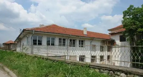 Втори опит за продажба на бившето училище в Кошов