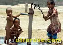 Чистата вода и сапунът увеличават растежа на децата