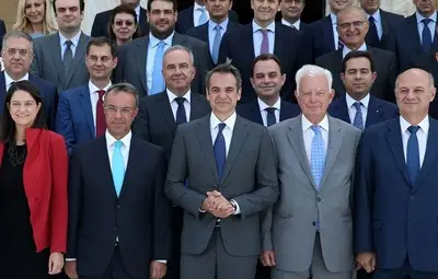 Гърция се върна към традиционната политика