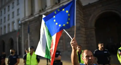 Дойче веле: Стига думи, Брюксел! София чака действия Дойче веле: Стига думи, Брюксел! София чака действия