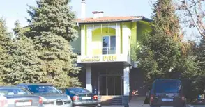 Маскирани изнесоха за три минути 100 кг каса с пари от мотел „Рай“