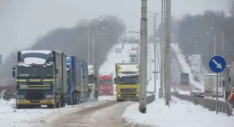 Пътищата в страната са проходими при зимни условия 