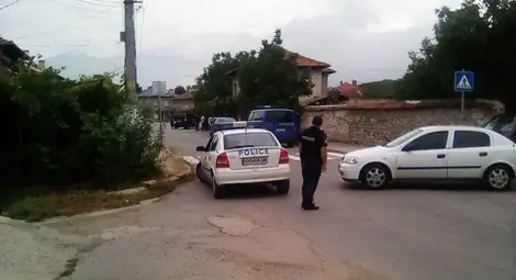 Задържаха мъж при операцията в село Бараково Задържаха мъж при операцията в село Бараково