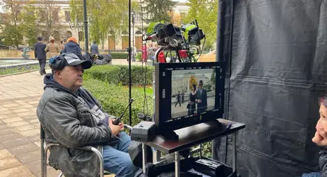 Станимир Трифонов на финала на снимките на „Вечерна сватба“: Русе е моето пристанище към света - към миналото, към настоящето, към собствения ни народ, към собствената ми душа Станимир Трифонов на финала на снимките на „Вечерна сватба“: Русе е моето пристанище към света - към миналото, към настоящето, към собствения ни народ, към собствената ми душа