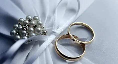 Булката беглец: Старозагорка избяга от сватбата си с... кума!