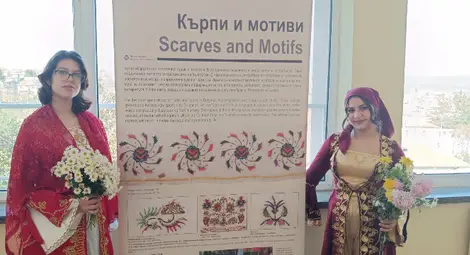 Единни в многообразието:&nbsp;Изложба във Ветово на Етнографския музей на Будапеща разказва за красотата и дълбоката символика на татарските кърпи