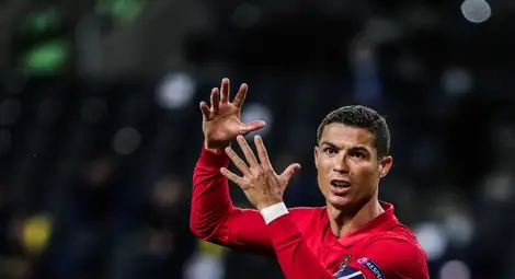 Кристиано Роналдо е дал положителна проба за COVID-19