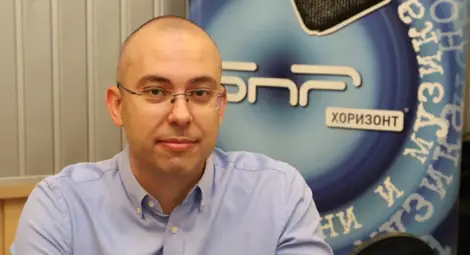 Калоян Стайков: Националната петролна компания е поредният холдингов мастодонт Калоян Стайков: Националната петролна компания е поредният холдингов мастодонт