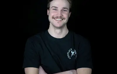 Младият актьор от русенския театър Георги Алексиев: Ако правиш само едно и също, спираш и не ставаш по-добър!