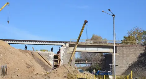 Отпушването на тапата към Мартен образува километрични задръствания