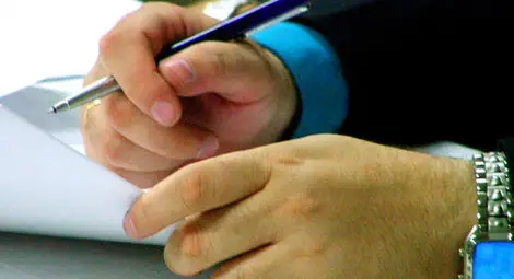 НАП спешно търси 105 нови данъчни инспектори